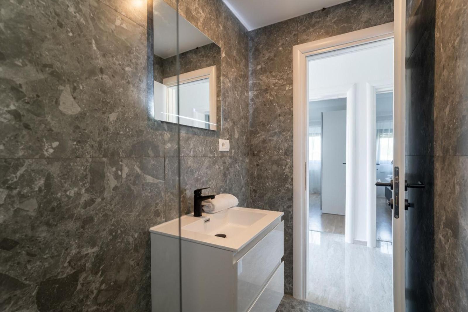 Apartmani Carmen Bibinje Extérieur photo